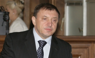 Делото  Октопод  тръгва отначало