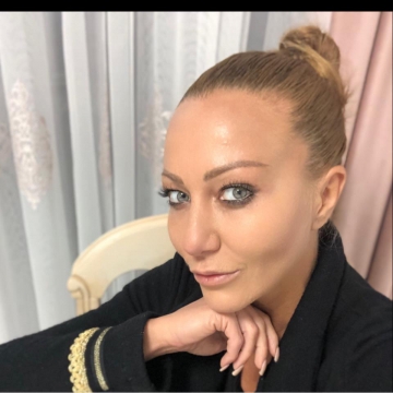 Злата Ризова изригна във Фейсбук срещу кмета Илко Стоянов: Шарлатанин си, когато минеш през СДС, ДРОМ, Глас народен, ГЕРБ, ИТН и ...