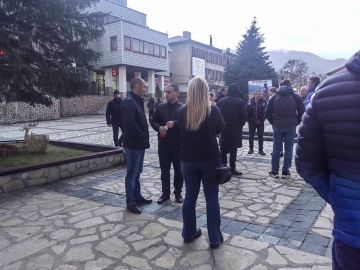 Недоволство на жителите на Добринище против застрояването на м.  Логовете