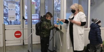 Решават другата седмица за по-дълга междусрочна ваканция, учителите с инструкции