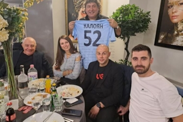 Благоевградският съветник Калоян Ханджийски празнува 52-и рожден ден на мегатържество със 70 приятели