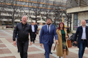 Коалиция ГЕРБ-СДС регистрира листата си в Благоевград