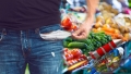 УДАР ПО ДЖОБА НА БЪЛГАРИНА: Шок с цените на храните в магазина