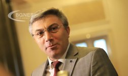 Мустафа Карадайъ на среща с младежи: Приоритет на ДПС е образованието