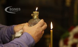 Българска делегация ще донесе Благодатния огън за Великден