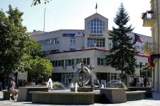 100 ученици засаждат 100 дръвчета по инициятива на Община Разлог за Безопасна и здрава среда