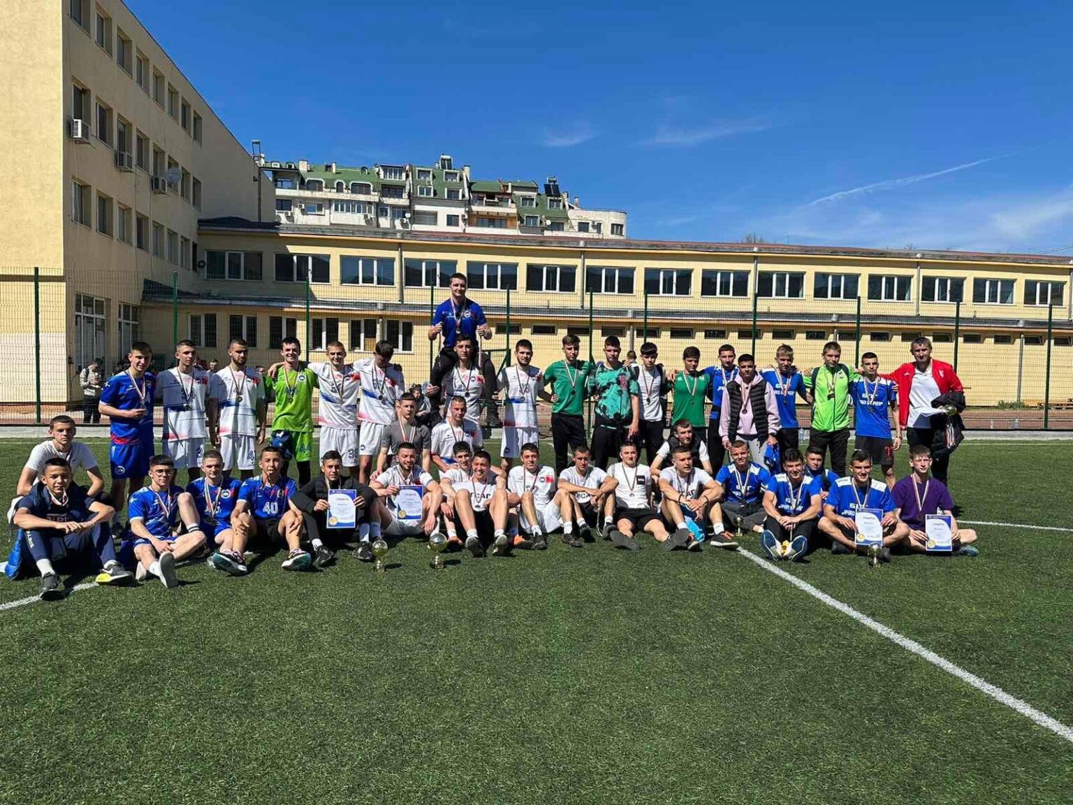 Надпревари, подплатени с много емоции и феърплей белязаха срещите по футбол в рамките на Ученически игри 2023 в Благоевград