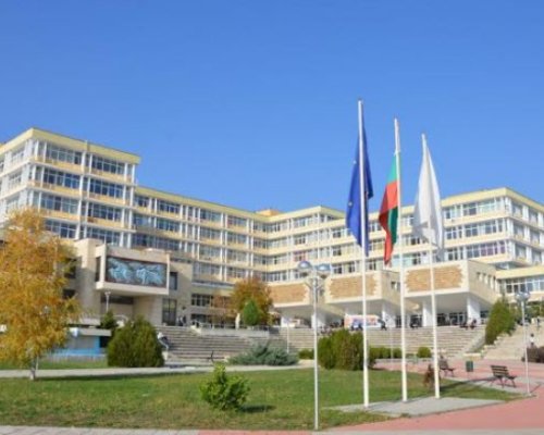 Бомбена заплаха и за всички университети в България! Студентите са евакуирани