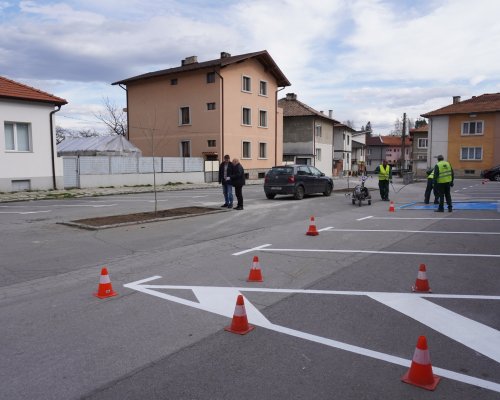 Нова пътна маркировка на улица  Георги С. Раковски” в град Разлог