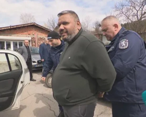 Задържаха ромски пастор за купуване на гласове