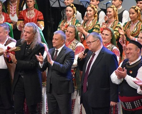 Пълна зала и бурни аплодисменти за концерт-спектакъла  Аз съм Пирин