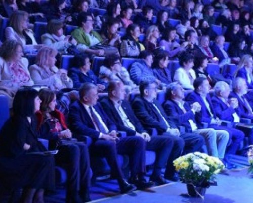С емоционална среща на поколенията и юбилеен концерт бяха отбелязани 50 години ПМГ