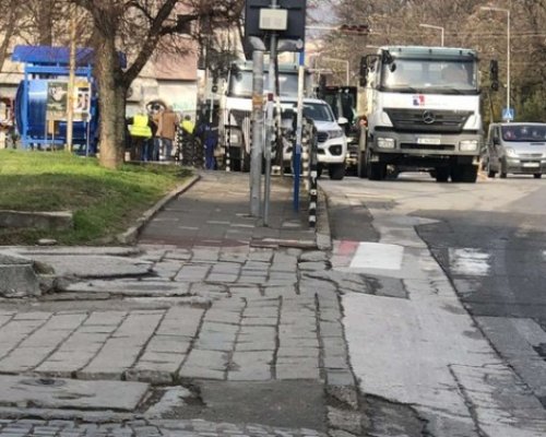 Авария остави Общинска администрация - Благоевград без вода