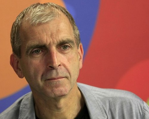 Проф. Ивайло Дичев: Държавата ни е увиснала на ината на Борисов, шантажира ни