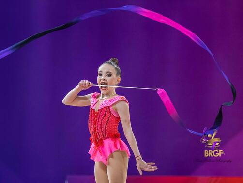 Грандиозен успех: Стилияна Николова спечели титлата в многобоя на Световната купа по художествена гимнастика в Баку