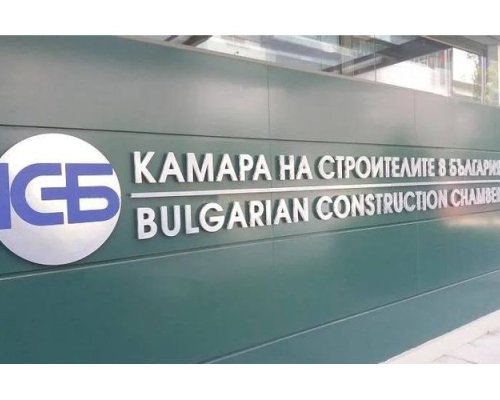 Строителният сектор оцелява на ръба