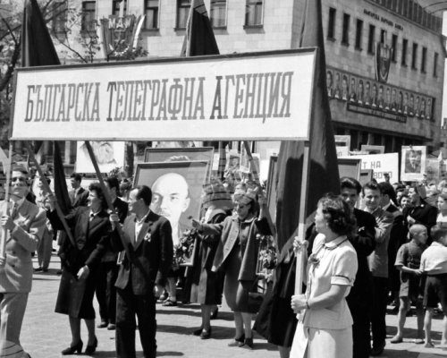 На Първи май през годините-манифестации, сватби, протести