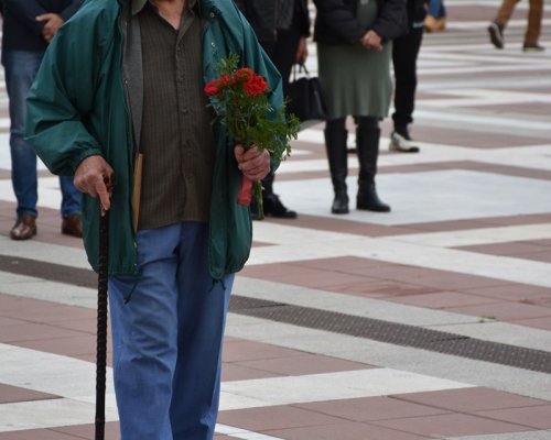 Със сълзи на очи! Ветеранът от Втората световна война, 95-годишният Димитър Портарски отдаде почит към загиналите!