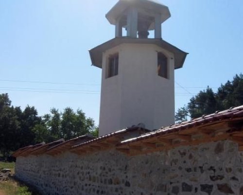 Чудо на Гергьовден в с. Стоб: Водата за освещаване се задвижи в кръг като водовъртеж, точно по евангелско описание