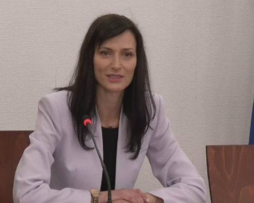 Мария Габриел ще поиска освобождаването на Иван Гешев, ако стане премиер