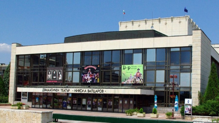 Спектакъл по Кафка в Драматичния театър в Благоевград