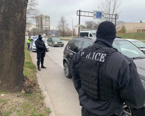 Бизнесмен от Сандански и още трима са задържаните при сделка за близо 1кг хероин край Пловдив