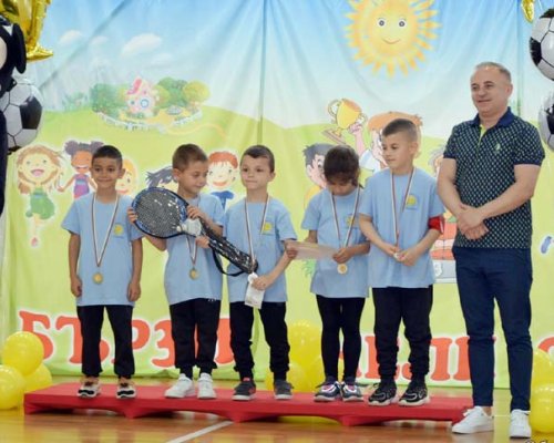 В Деня на българския спорт: Спортен празник под наслов  Бързи, смели, сръчни” в Сандански