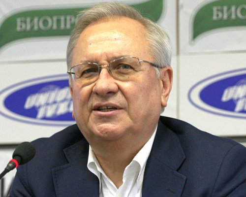 Осман Октай: Два варианта за кабинет Габриел- c плюс 5 депутата или 10 отсъстващи