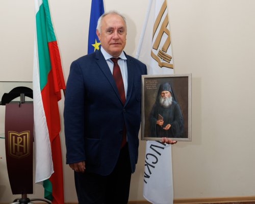 Югозападният университет получи дарение портрет на Неофит Рилски по случай 230 години от рождението му