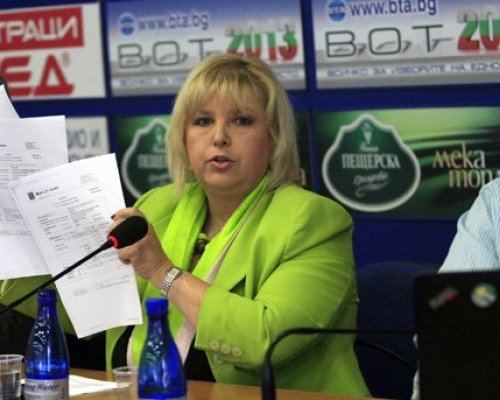 Мария Капон показа фактурите от наказателното преследване срещу Делян Добрев