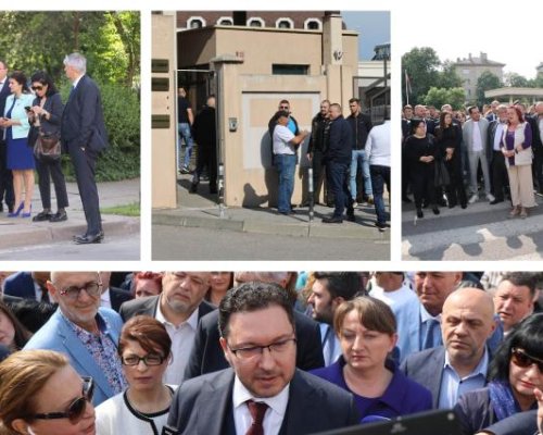 Бойко Борисов посрещнат от гербери преди разпита