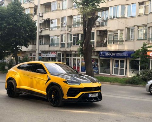Благоевградски абитуриент пристигна с ТИР на бала