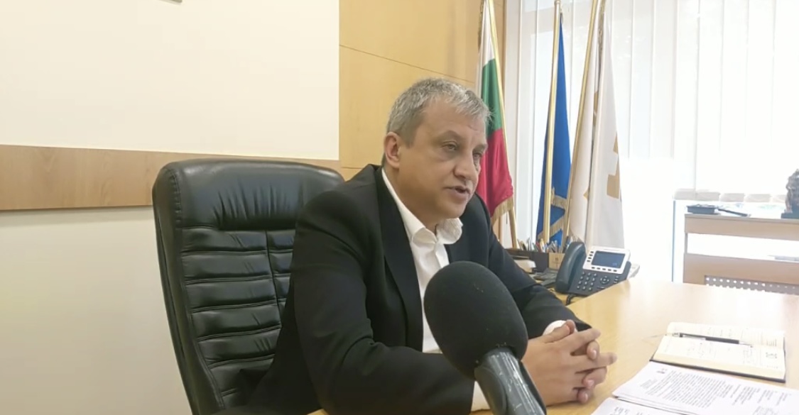 Кметът Стоянов: Областният управител води война срещу община Благоевград