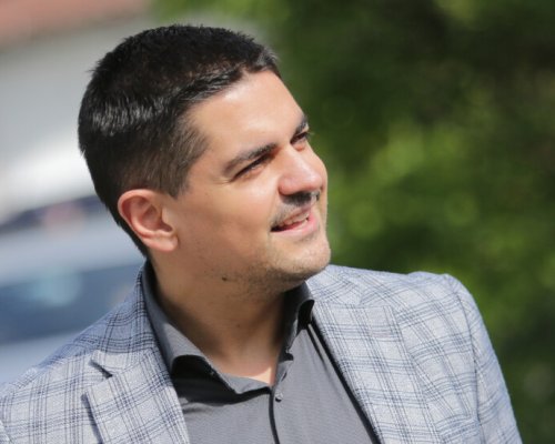 Прокуратурата повдигна обвинение на Радостин Василев