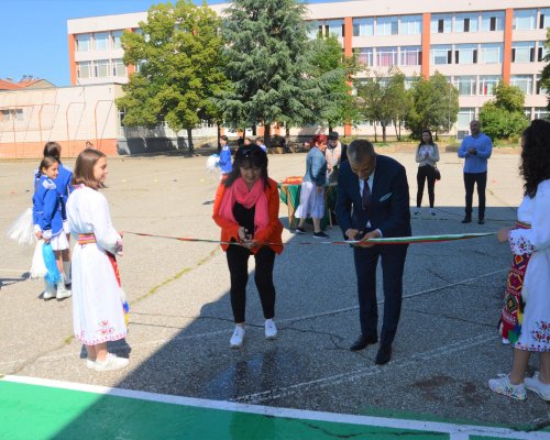 Нова спортна площадка в Седмо училище в Благоевград