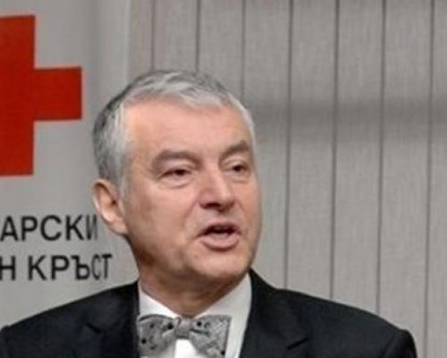 Сините скочиха срещу почетен гражданин на Благоевград и Симитли