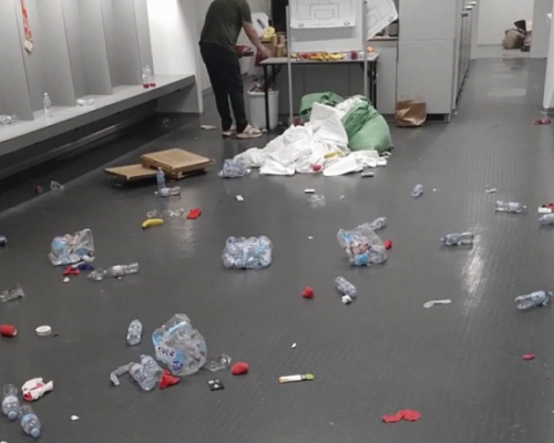 Отново станахме за срам! Кочина и разправии в съблекалнята на България. В Литва са крайно възмутени