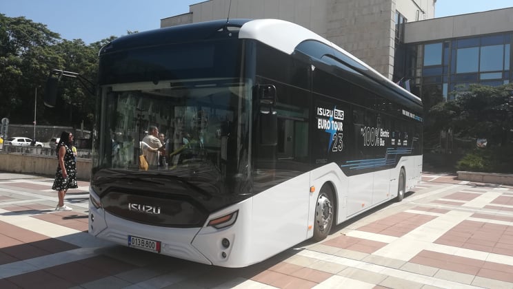 12-метров електрически автобус представиха в Благоевград