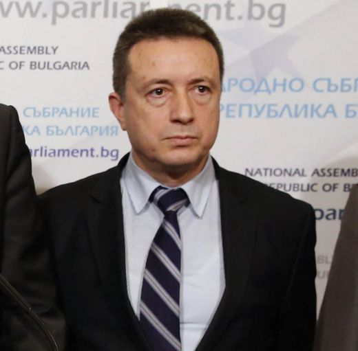 Янаки Стоилов: Съчетаването на местните избори с референдум ще опорочи самите избори Янаки Стоилов: Съчетаването на местните избори с референдум ще опорочи самите избори