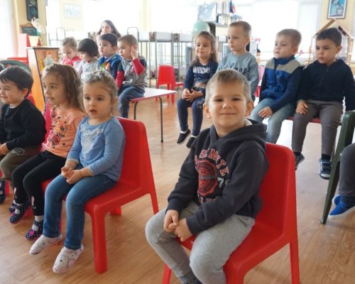 Родители скочиха срещу сборните групи в детските ясли и градини в Благоевград
