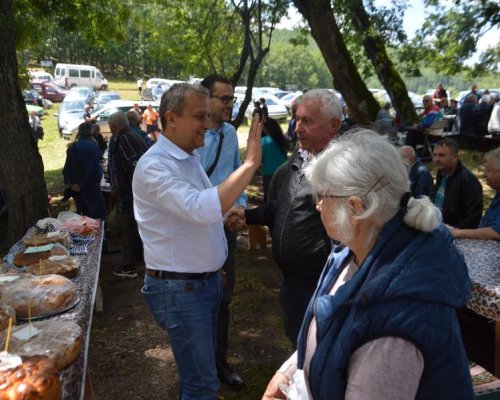 С курбан за здраве беше отбелязан храмовият празник в благоевградското с. Обел