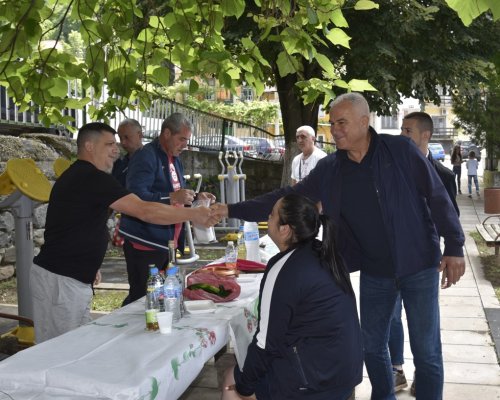 Курбани за здраве на Петровден в Брежани и Мечкул