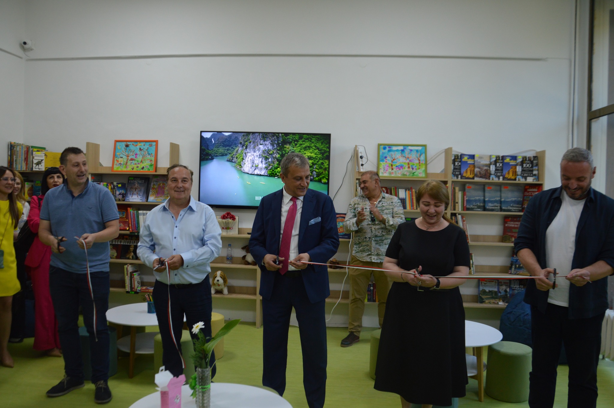 Откриха обновения Детски отдел и тийн зона в Регионална библиотека  Димитър Талев  в Благоевград