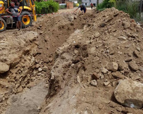 Започна полагането на нов водопровод в село Първомай