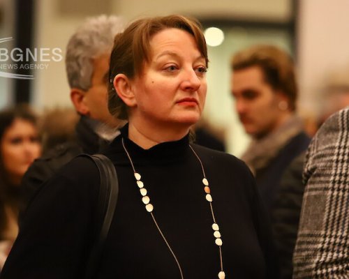 Бащата на Сачева е в Сдружението на Гешев. Тя разбрала от Фейсбук и му пожела здраве