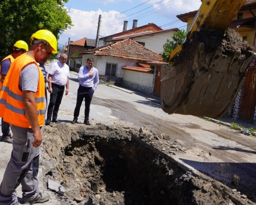 Община Разлог започна подмяна на водопроводната мрежа на улица  Цар Самуил”