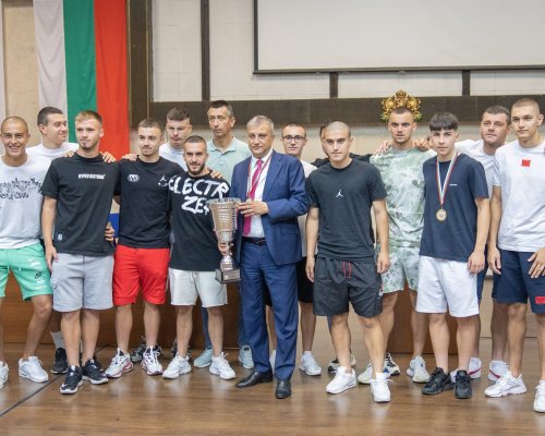 Наградиха заслужили спортисти в Благоевград