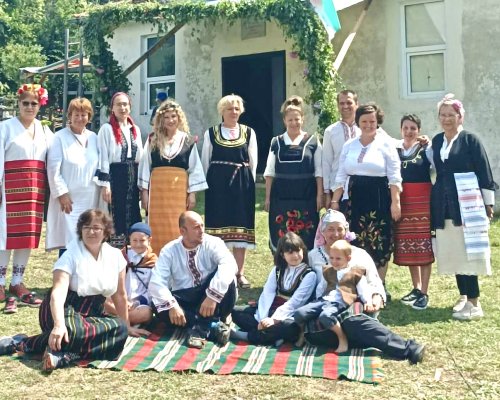 Красив храмов празник в Докатичево, стотици почетоха великомъченица св. Неделя