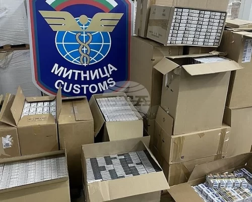 Удар на митничарите в петричкото село Михнево! Заловиха голямо количество цигари в складово помещение на Здравко Кехайов