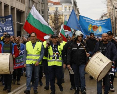 Полицаи от Благоевградско на национален протест